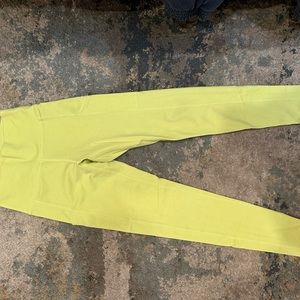 NEON GREEN SUPER CUTE AERIE LEGGINGS